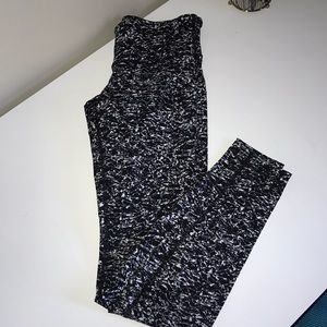 Low rise mesh lulu lemon leggings (skin tight)